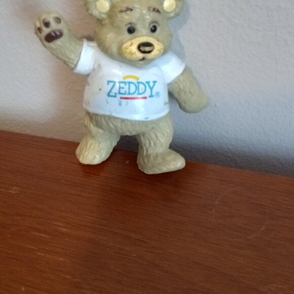 5 Action Figures - Picture 3 of 10